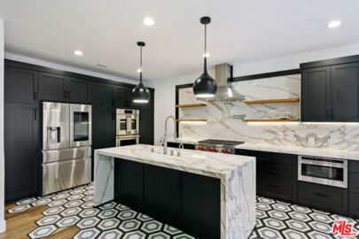 6477 Zuma View Place #127 Photo